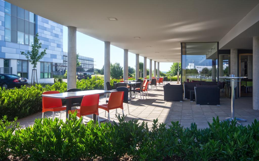 Iq-Hotel Ulm Bagian luar foto