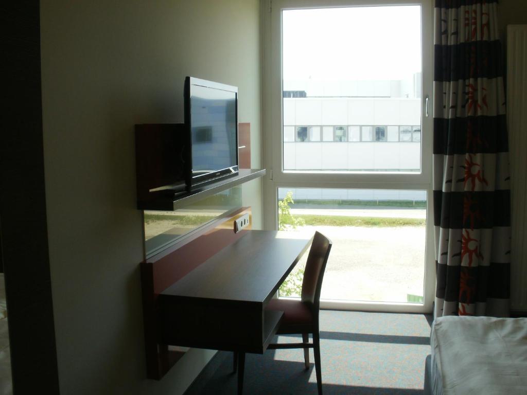 Iq-Hotel Ulm Ruang foto